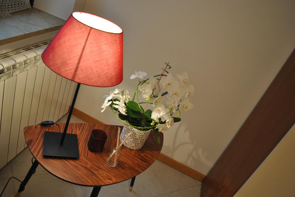 Appartamenti Del Borgo การ์ดา ภายนอก รูปภาพ